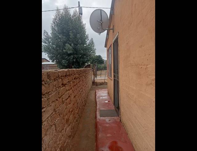 2 BEDROOM HOUSE FOR SALE IN SOSHANGUVE PP